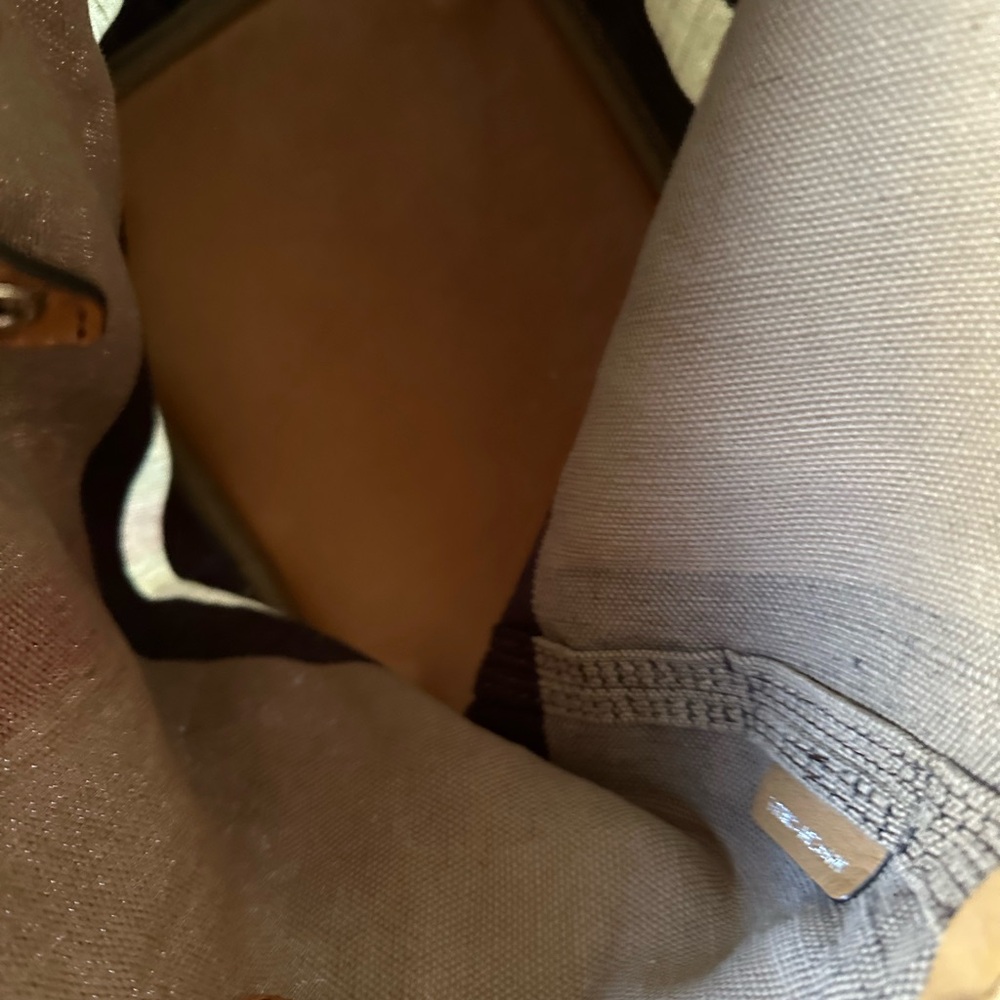 JUST REDUCED. Burberry canvas bag with inside pouch - Picture 12 of 13